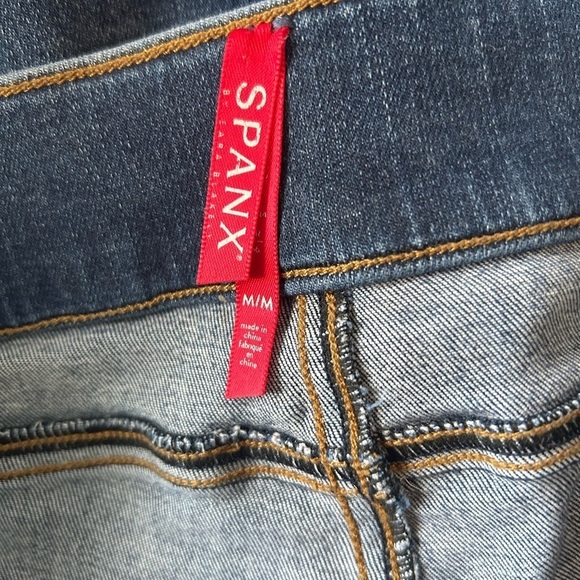 - Spanx Distressed High Waist Denim Ankle Leggings, Size Medium - Picture 10 of 11